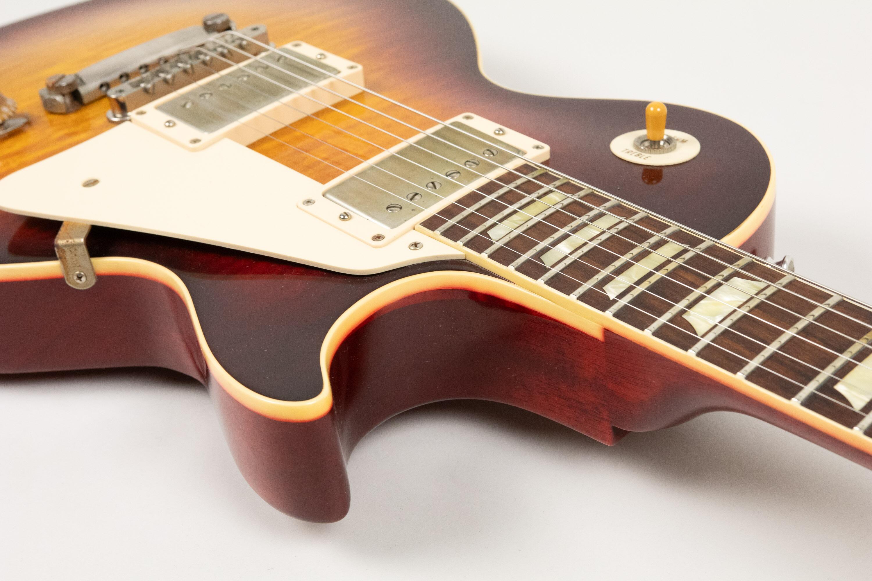 bourbon burst vs tobacco burst Based on the alone, which are you keeping? : r/LesPaul Get acquainted with the slim necks and beautiful bursts of 1960s Gibsons with this gorgeous 60s LP Standard Gibson Les Paul Standard '50s