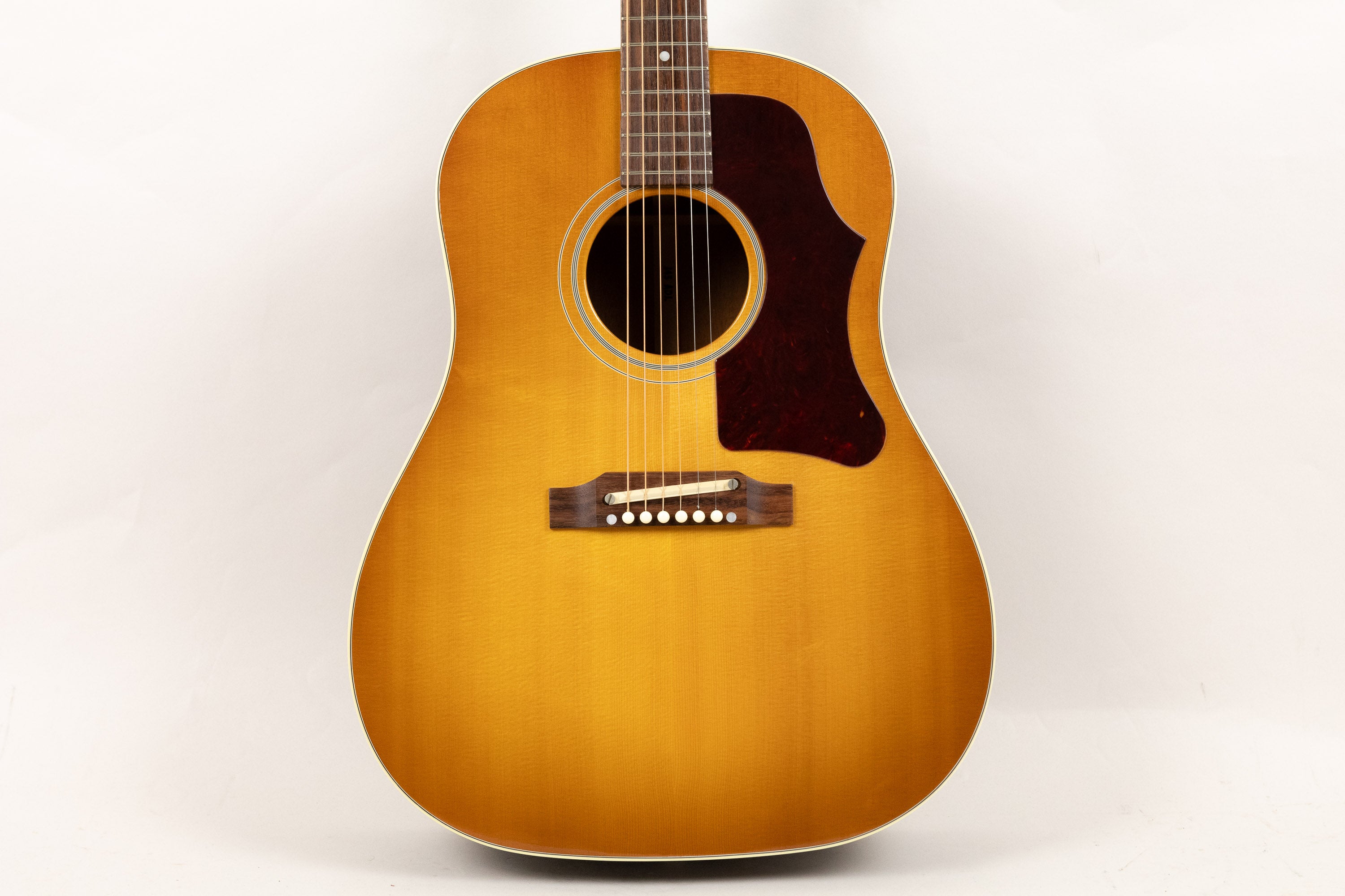 2013 Gibson J-45, Sunburst – ATB Guitars