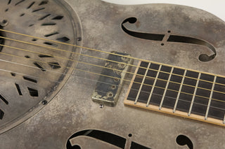 Mule Tricone Resonator