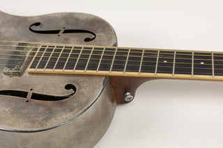 Mule Tricone Resonator