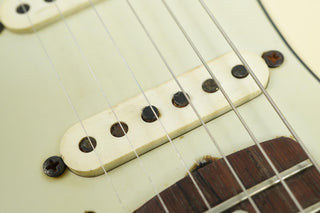 1965 Fender Stratocaster Olympic White ex Buddy Guy