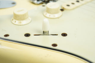 1965 Fender Stratocaster Olympic White ex Buddy Guy
