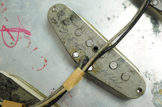 1965 Fender Stratocaster Olympic White ex Buddy Guy