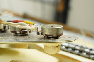 1965 Fender Stratocaster Olympic White ex Buddy Guy