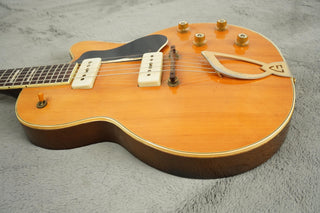 Guild Aristocrat, Blonde