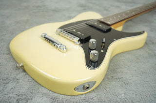 1992 Valley Arts Larry Carlton (signed) Standard Pro