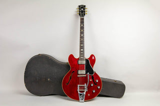 1964 Gibson ES-335 TDC, Cherry, Bigsby