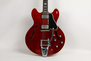 1964 Gibson ES-335 TDC, Cherry, Bigsby