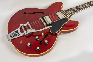 1964 Gibson ES-335 TDC, Cherry, Bigsby